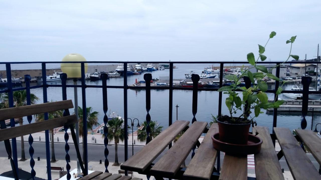 Appartement Loft Con Espectaculares Vistas Al Puerto à L'Ametlla de Mar Extérieur photo